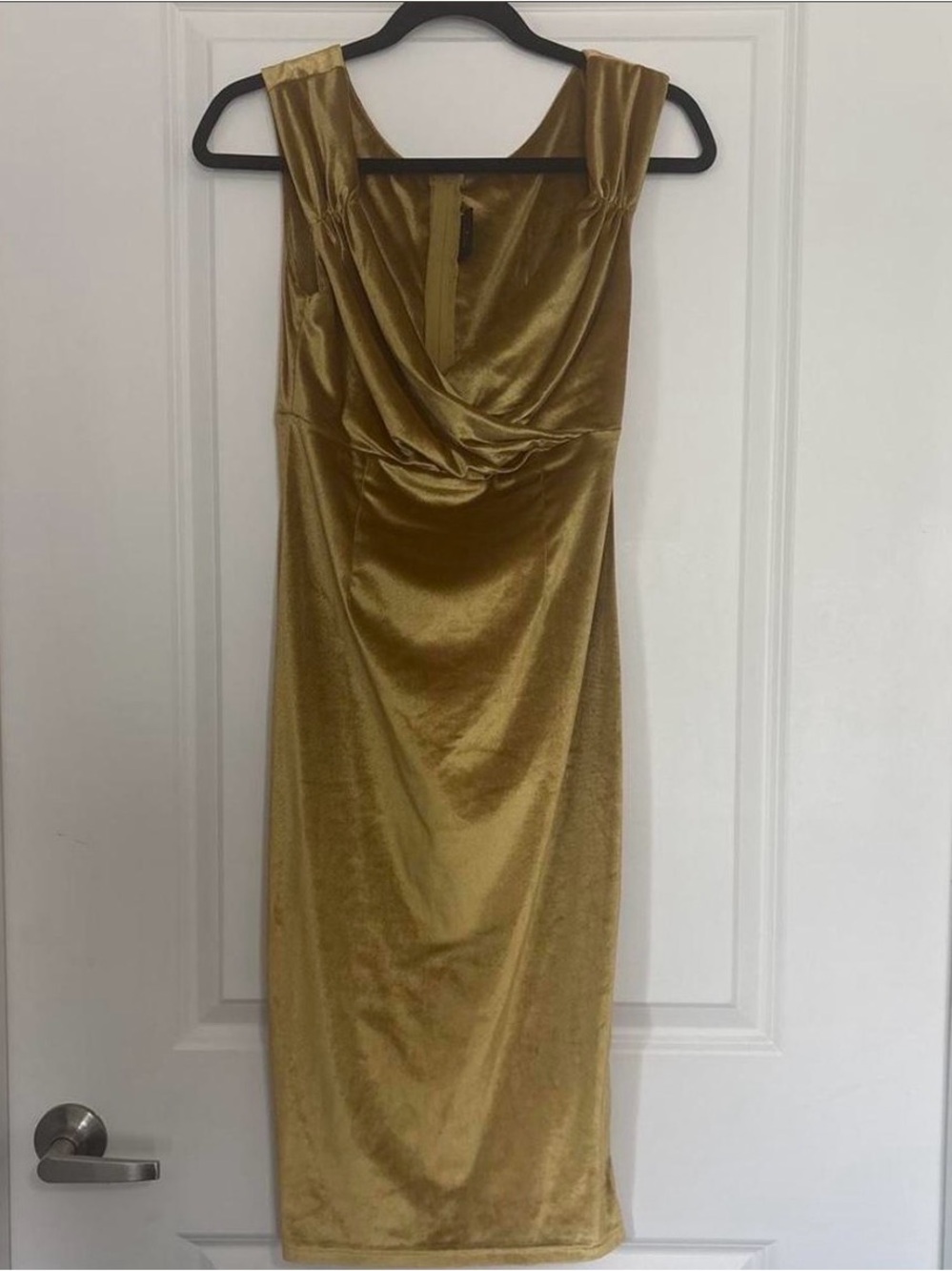 Gold Velvet Sleeveless Midi Dress